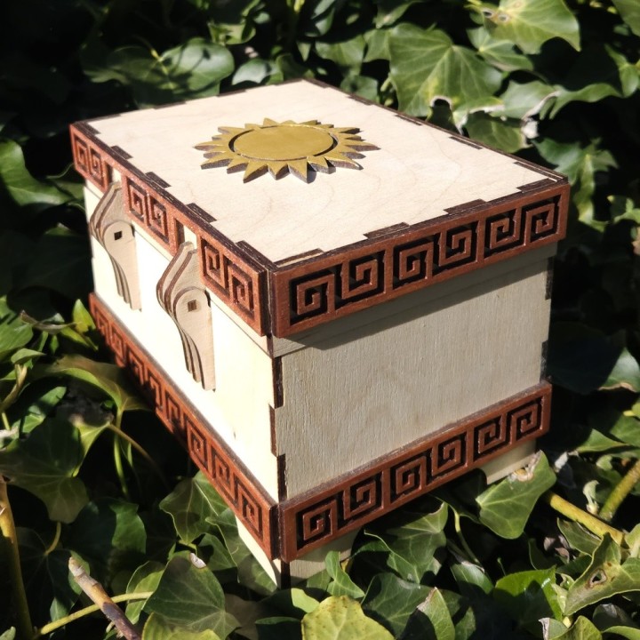 Coffret lions _ doré, bronze et bois