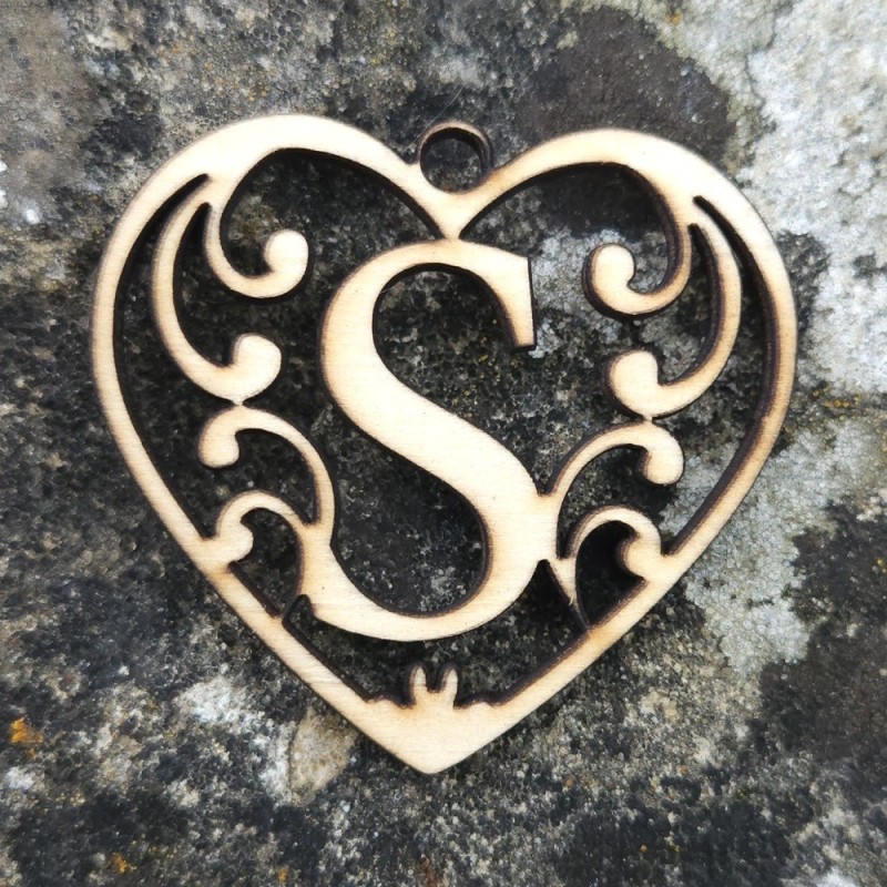 Lettre coeur S