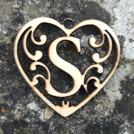 Lettre coeur S