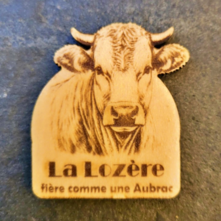 Magnet vache Aubrac _ « La Lozère, fière comme une Aubrac »